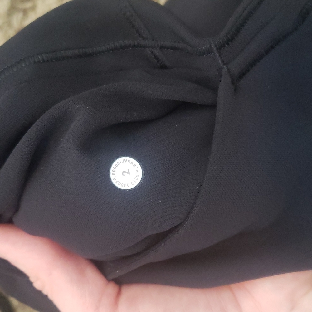 Last Chance! On The fly Lululemon skirt - Picture 10 of 10